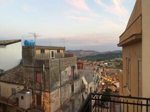 Townhouse in Sicily - Casa Burgio Salita Regina Elena