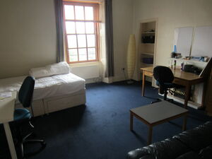 one bedroom flat next to abertas University, Dundee, UK