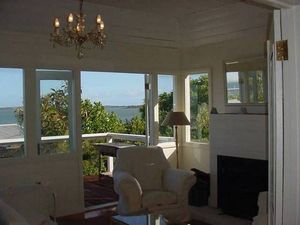 Pet Friendly seaside cottage - Great for couples, families o