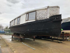 Houseboat for Completion - River Oak - £38,000