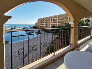 Panoramic apartment with direct sea views in Aheloy