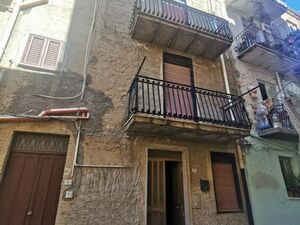 Townhouse in Sicily - Casa Adamo Via Napoli