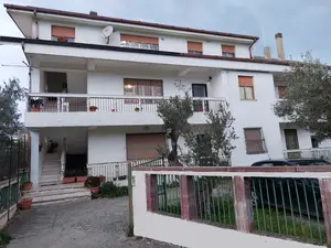 Big beautiful apartment in Presila hills