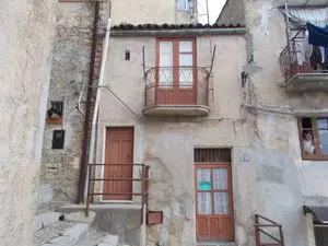 sh 706 town house, Caccamo, Sicily
