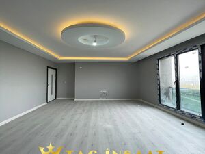 NEAR TO SQUAR 3+1 FLAT FOR SALE İN İSTANBUL 