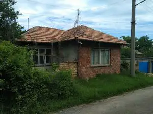 House for investment near Strazhitza, Veliko Tarnovo