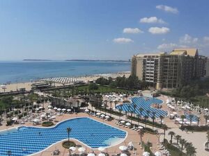 Beachfront 1BR pethouse flat for sale Majestic Sunny beach 