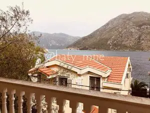One bedroom apartment with sea view in Stoliv, Kotor