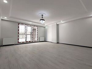2+1 GROUND FLOOR APARTMENT İN CENTRAL LOCATİON FOR SALE
