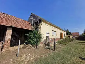 House on a plot of no less than 14,825 m2. (Somogy , Hungary