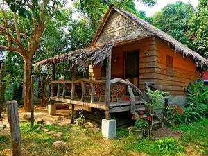 Plantation Kampot guesthouse, bar, restaurant 150m riverside
