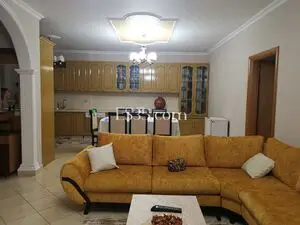 Apartment in the house behind Parcelonos, Vlore