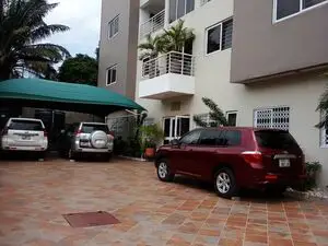 Fully Furnished 2Bedroom apartment@ringway/+233243321202*##2