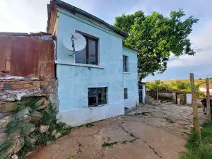 SALE PROFITABLE Property in the village of Malko Sharkovo, 2