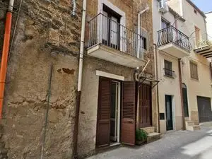 Townhouse in Sicily - Casa Impallari Via Messina 