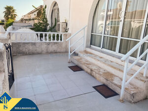Bungalow with garden, in the province of Alicante, in the to