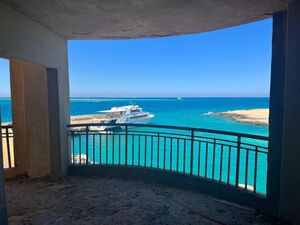  Studio 46m sea & pool view