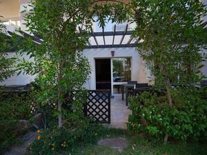  Studio 56m pool View in down town