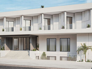  126m² Apartment with Stunning Views of the Red Sea Mountain