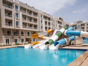 Ready-to-Move 2-Bedroom in HUB Resort – Top Location