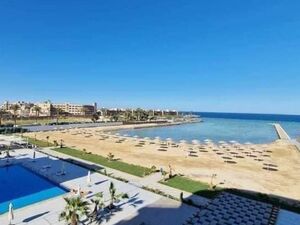  Studio 52m with Private Beach