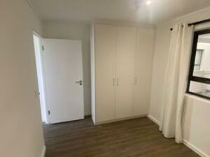 2 Bedroom Apartment Flat to Rent in Zonnebloem