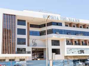 Studio w/ Private Beach & Direct Sea View – 20% DP