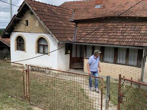 I am selling a house with land in Poljanice-Ljig