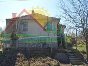2-storey House (6 rooms) 130m2, yard 1150m2, near Elhovo Tow
