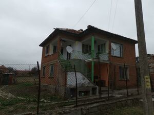 Two-storey house 7 minutes from Elhovo town with 2000m2 yard