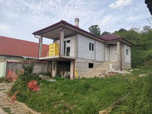 House under construction for sale - Irig