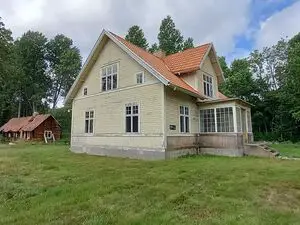 House to renovate with large barn on 2.5 Hectares in Sweden