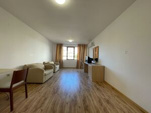  1-Bedroom Apartment with Pool View | Gardenia Hills