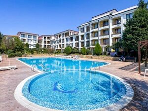 One-Bedroom Apartment with Sea and Mountain Views | Rutland 