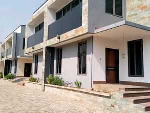 Contemporary 3-bedroom townhouse @ Dzorwulu/+233243321202