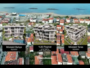 ROTAMANANA KARASU The sea is under your feet.