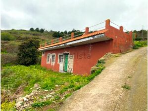 Rural house with land north Tenerife - Auction rights sale