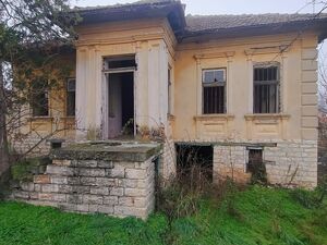 RESERVED Aristocratic old Bulgarian house 49km from VT