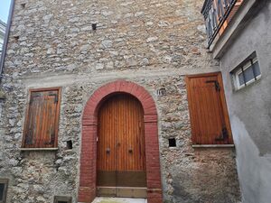 Independent Italian-Style House in an Authentic Historic Vil