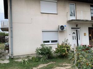 I am selling half of the house in Lazarevac