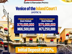 Venice Island Court 