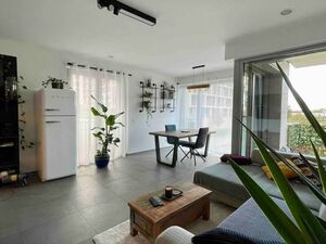 Washing machine, and free WiFi.