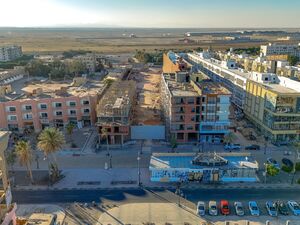 🌊 Ground Pool View Apartment – 15% Down