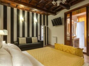 Apartment in the historic center of Rome a few steps
