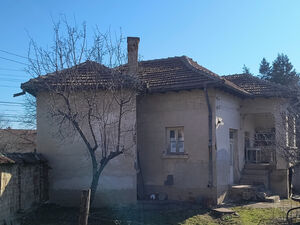 Old rural house with annex, barn and land 40 km from Vratsa