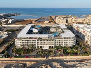 Studio 43Sqm with Private garden 31Sqm