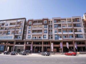 Prime Location 57m apartment El Hadaba 20% off delivery 2026