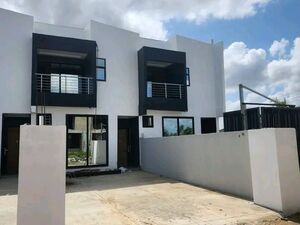 SEMI DETACHED 3-BEDROM HOME FOR SALE@ EAST LEGON HILL