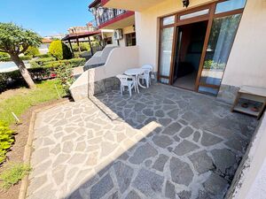 Furnished 1-Bedroom Apartment with Pool View | Yalta