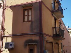 sh 876 town house, Caccamo, Sicily